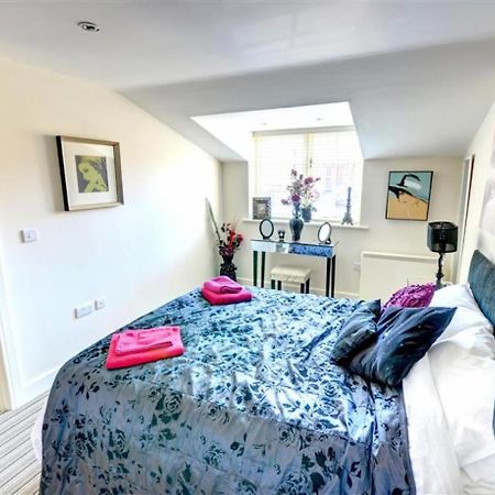 Hotties House - Two-Bed Cottage, Dog-Friendly & Off-Street Parking - Scarborough Dış mekan fotoğraf