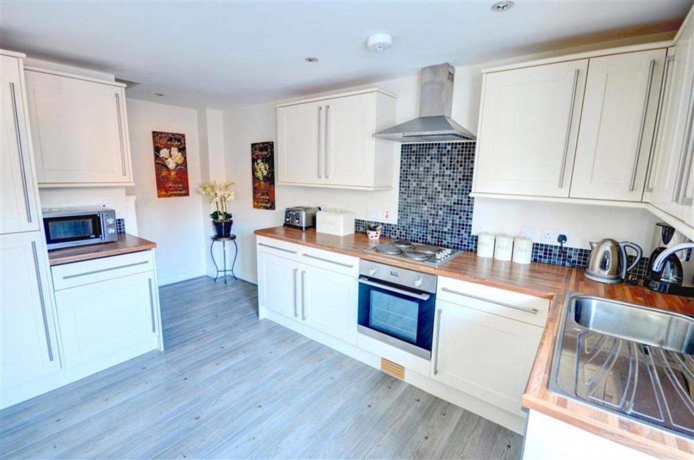 Hotties House - Two-Bed Cottage, Dog-Friendly & Off-Street Parking - Scarborough Dış mekan fotoğraf